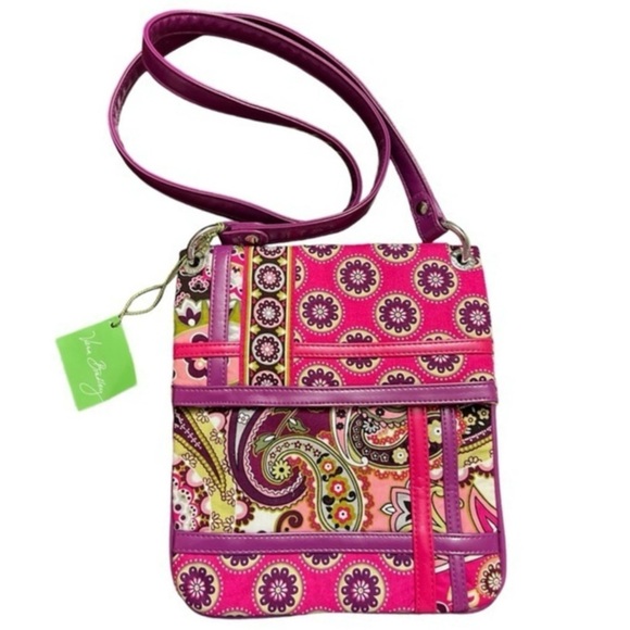 Vera Bradley Handbags - VERA BRADLEY retired print Very Berry paisley flipster bag  NWT